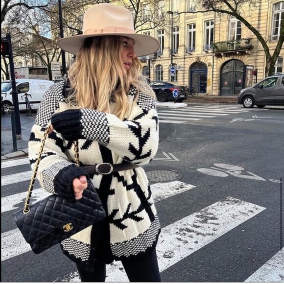 NWT ZARA Jacquard Cardigan Ecru Black M Blogger’s Favorite - Picture 15 of 16